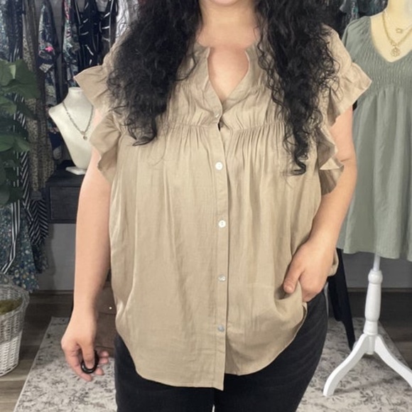 RUFFLE MOCHA V-NECK BLOUSE (PLUS SIZED) - Picture 2 of 2